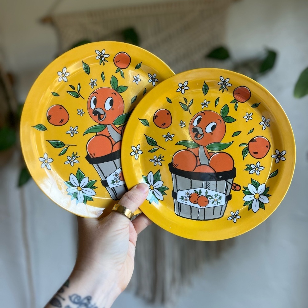 Disney Vintage Orange Bird Plates Set of 2 Yellow Floral Citrus 8”
